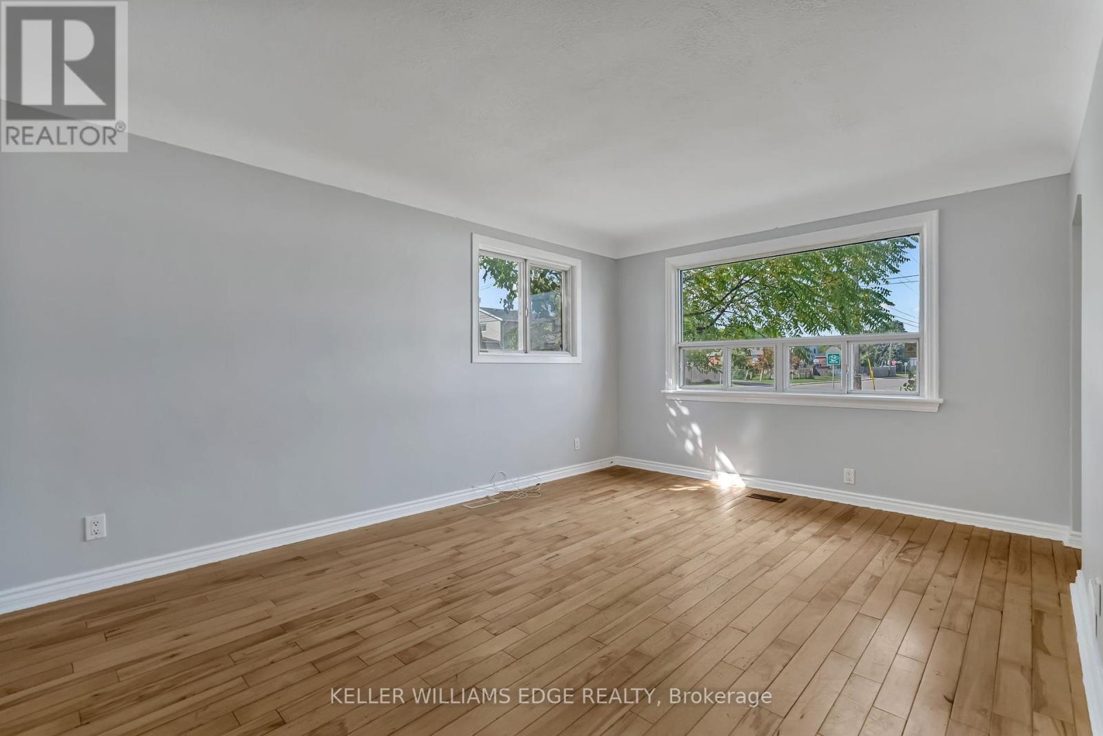 161 Cochrane Road, Hamilton, Ontario  L8K 3G3 - Photo 6 - X12433030