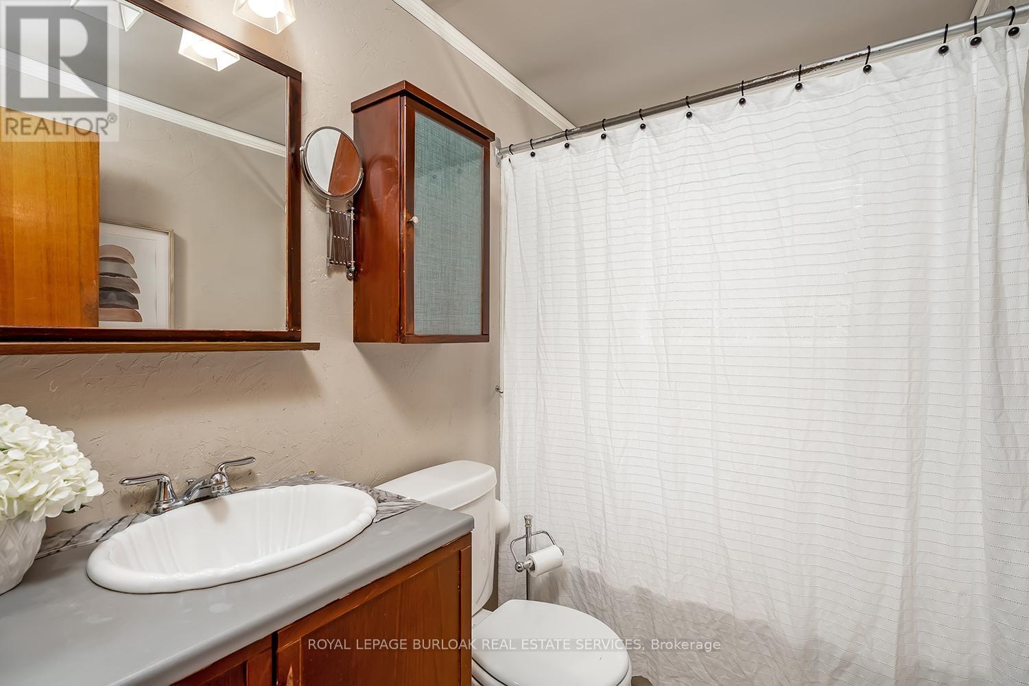 3 White Oaks Avenue, Brantford, Ontario  N3R 5N7 - Photo 20 - X12433041