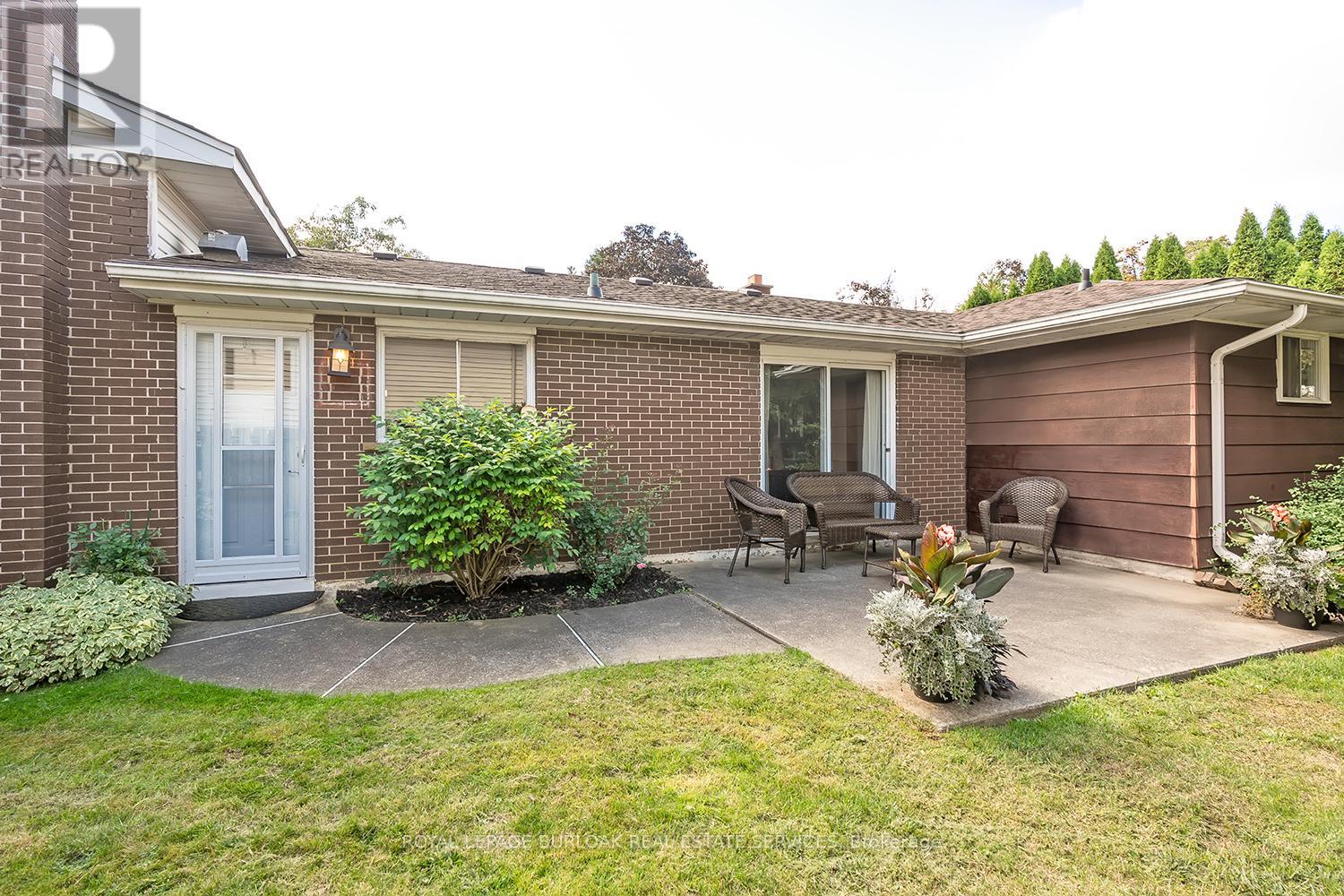 3 White Oaks Avenue, Brantford, Ontario  N3R 5N7 - Photo 25 - X12433041