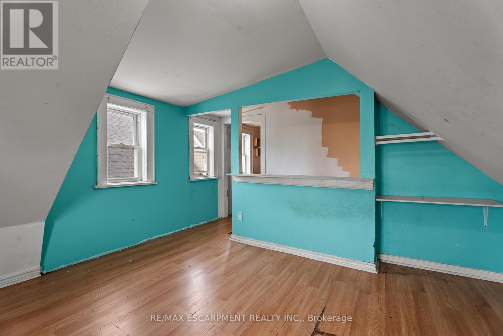 40 Rosemont Avenue, Hamilton, Ontario  L8L 2M3 - Photo 26 - X12433057