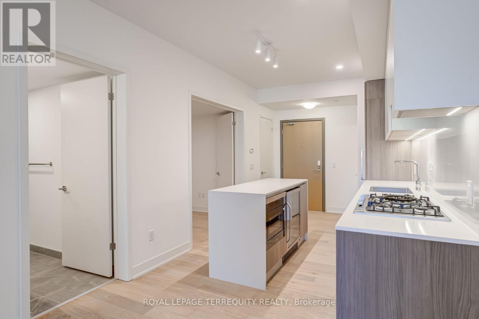 301 - 200 Keewatin Avenue, Toronto, Ontario  M4P 1Z8 - Photo 8 - C12433086