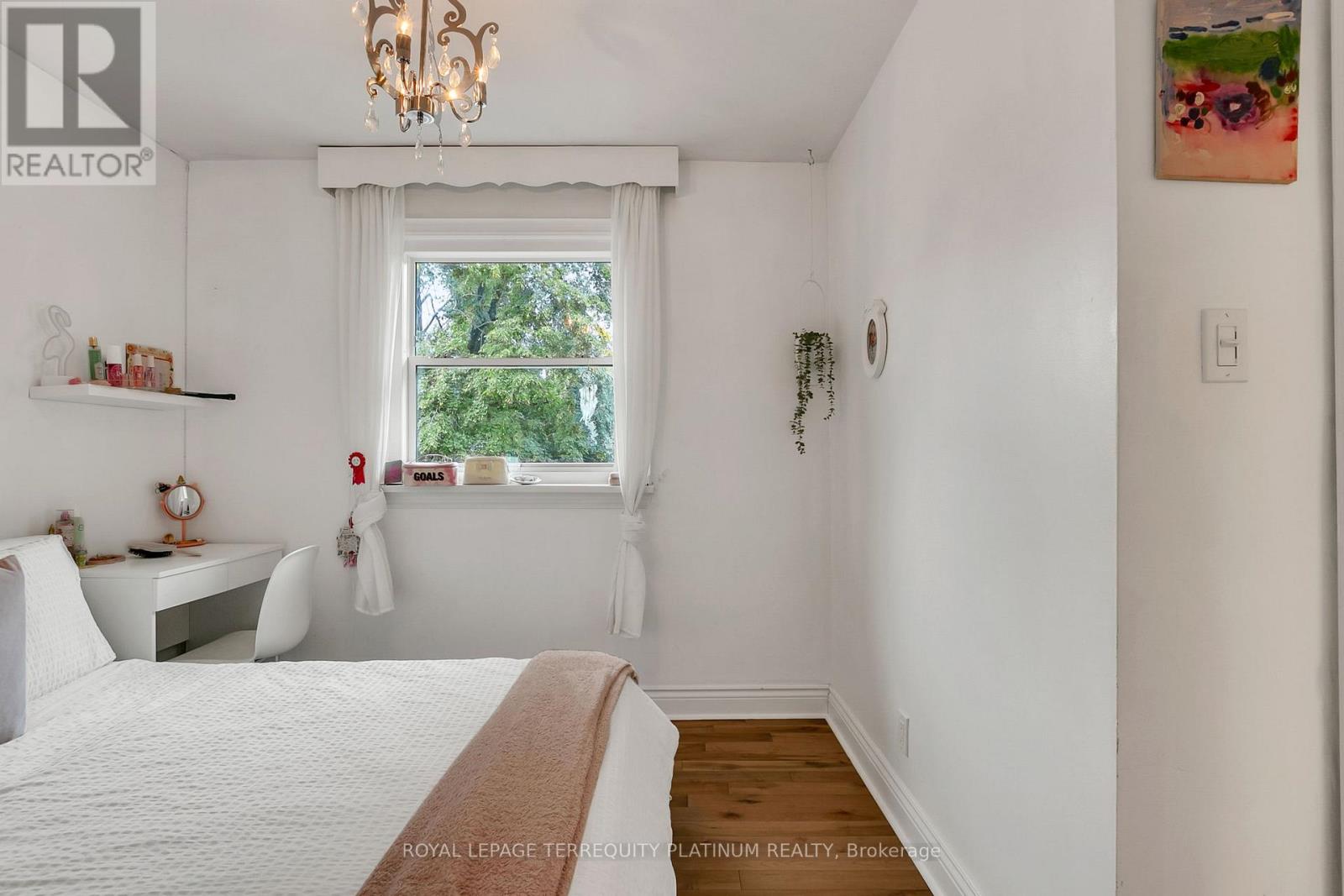 5 Versend Drive, Toronto, Ontario  M3A 2B6 - Photo 19 - C12433109