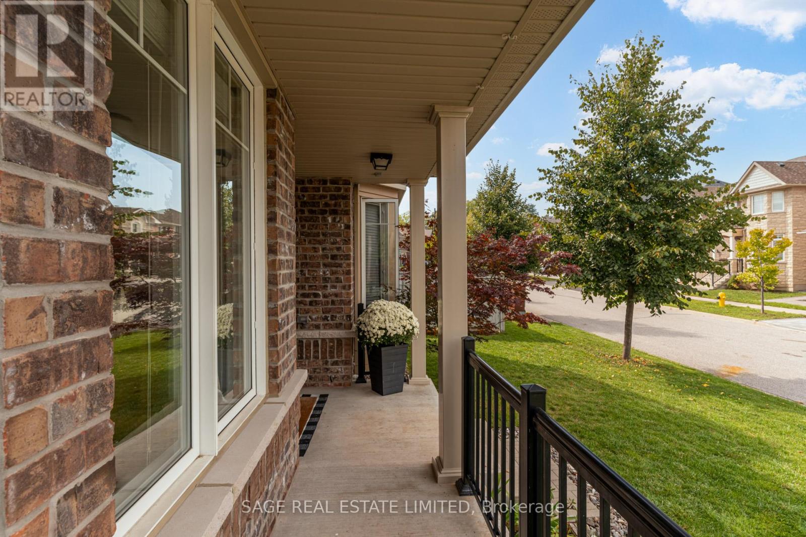 43 Bignell Crescent, Ajax, Ontario  L1Z 0P7 - Photo 5 - E12433117