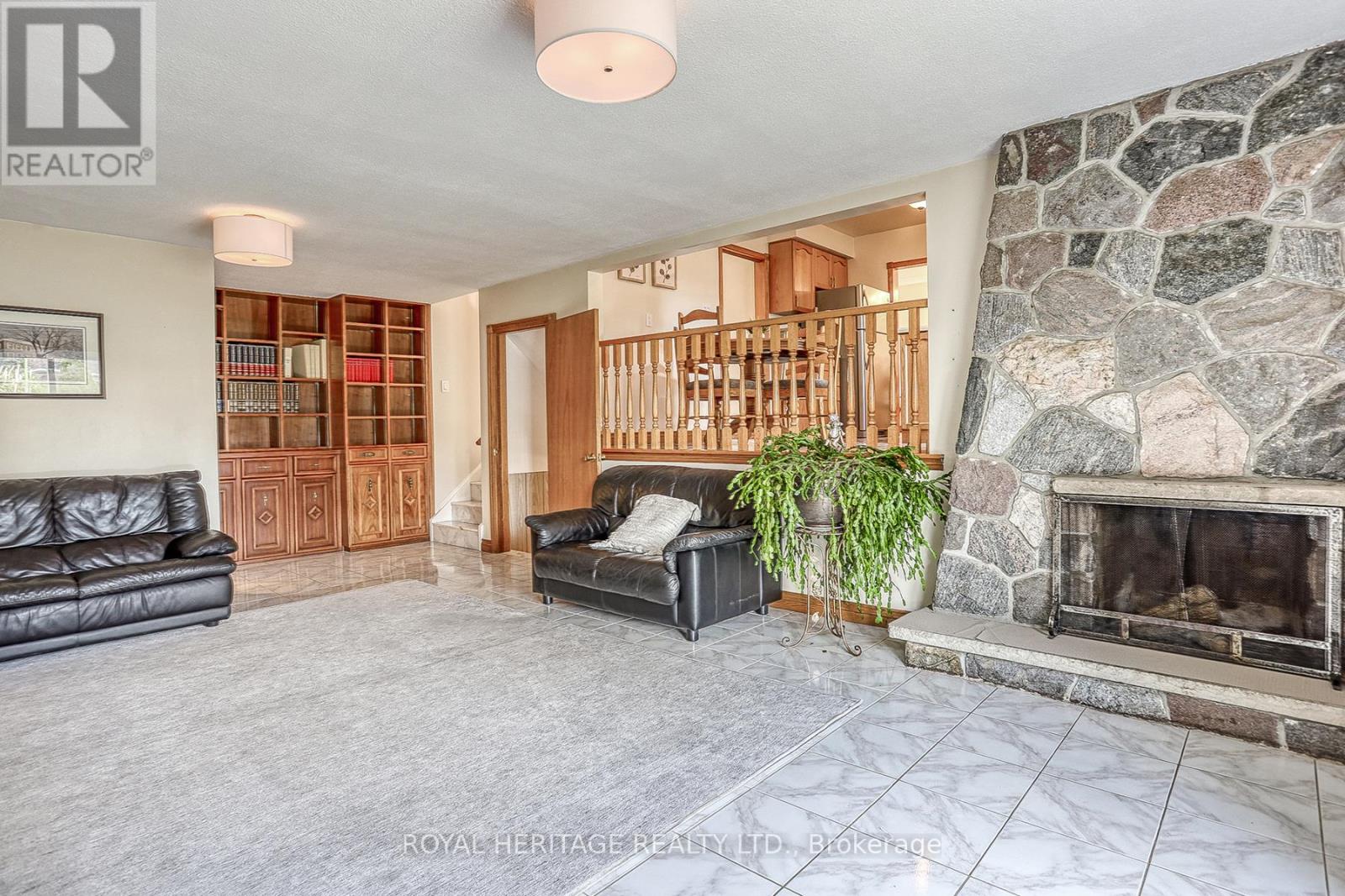 31 Purpledusk Trail, Toronto, Ontario  M1E 4C6 - Photo 16 - E12433134