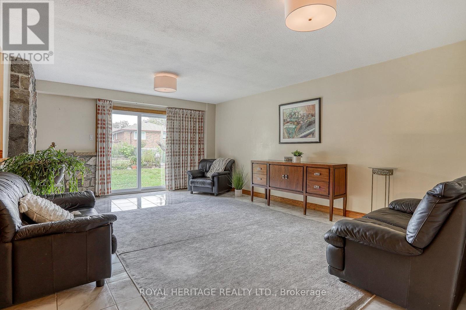 31 Purpledusk Trail, Toronto, Ontario  M1E 4C6 - Photo 18 - E12433134