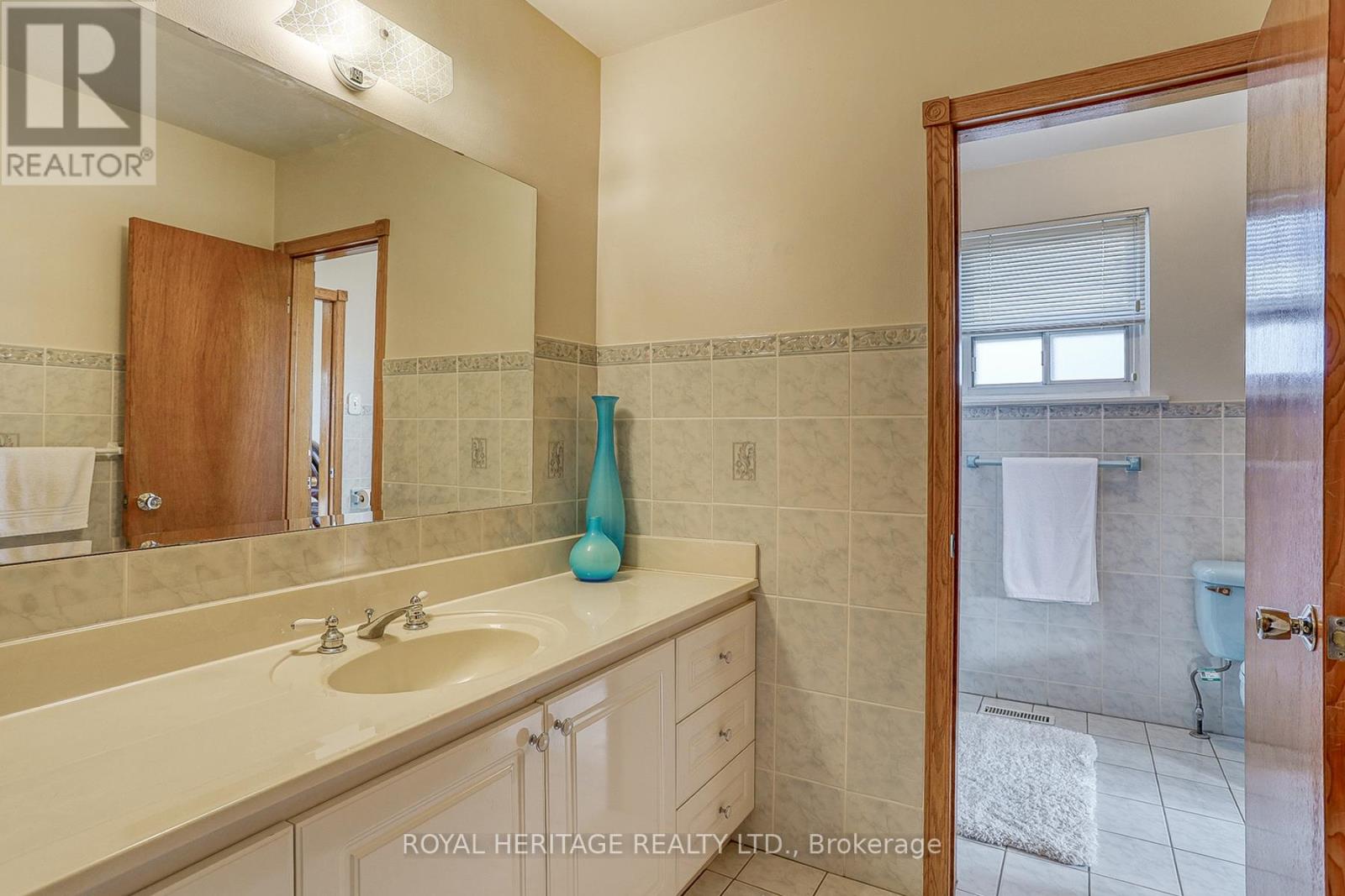 31 Purpledusk Trail, Toronto, Ontario  M1E 4C6 - Photo 24 - E12433134