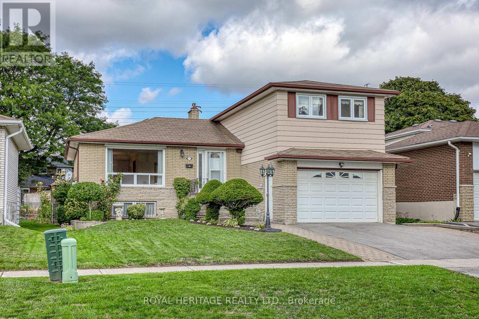31 Purpledusk Trail, Toronto, Ontario  M1E 4C6 - Photo 3 - E12433134