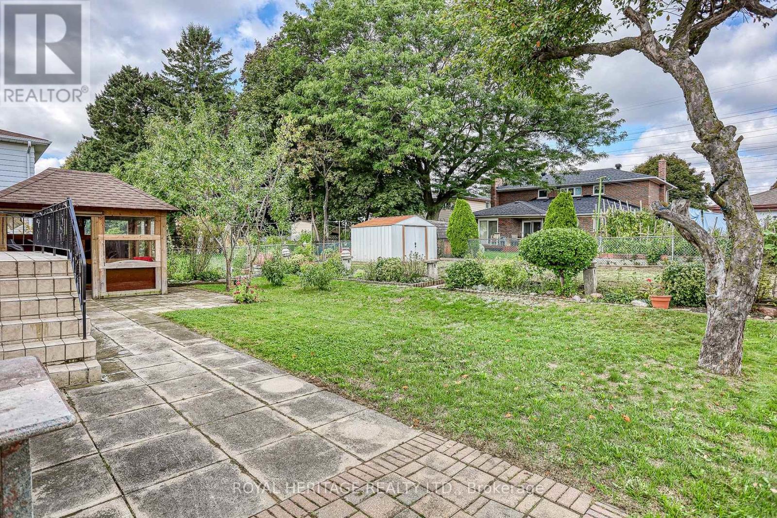 31 Purpledusk Trail, Toronto, Ontario  M1E 4C6 - Photo 33 - E12433134