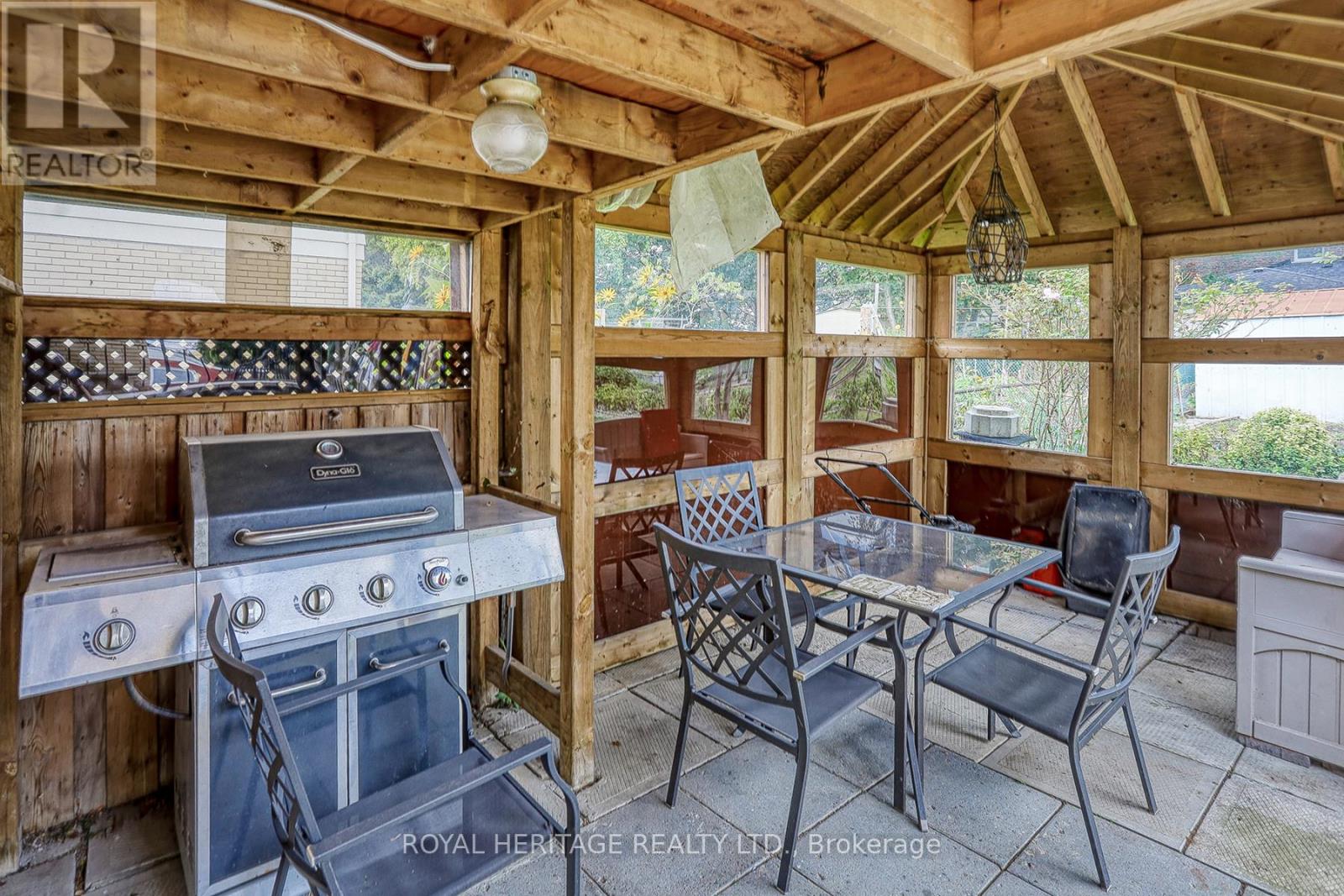31 Purpledusk Trail, Toronto, Ontario  M1E 4C6 - Photo 34 - E12433134