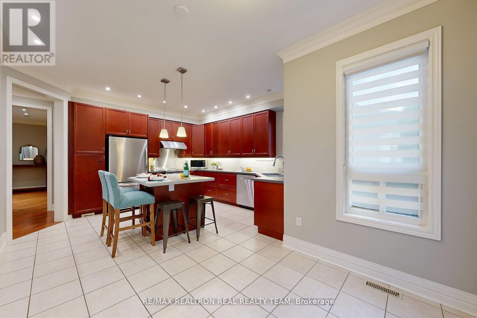 89 Cachet Boulevard, Whitby, Ontario  L1M 2E2 - Photo 15 - E12433146