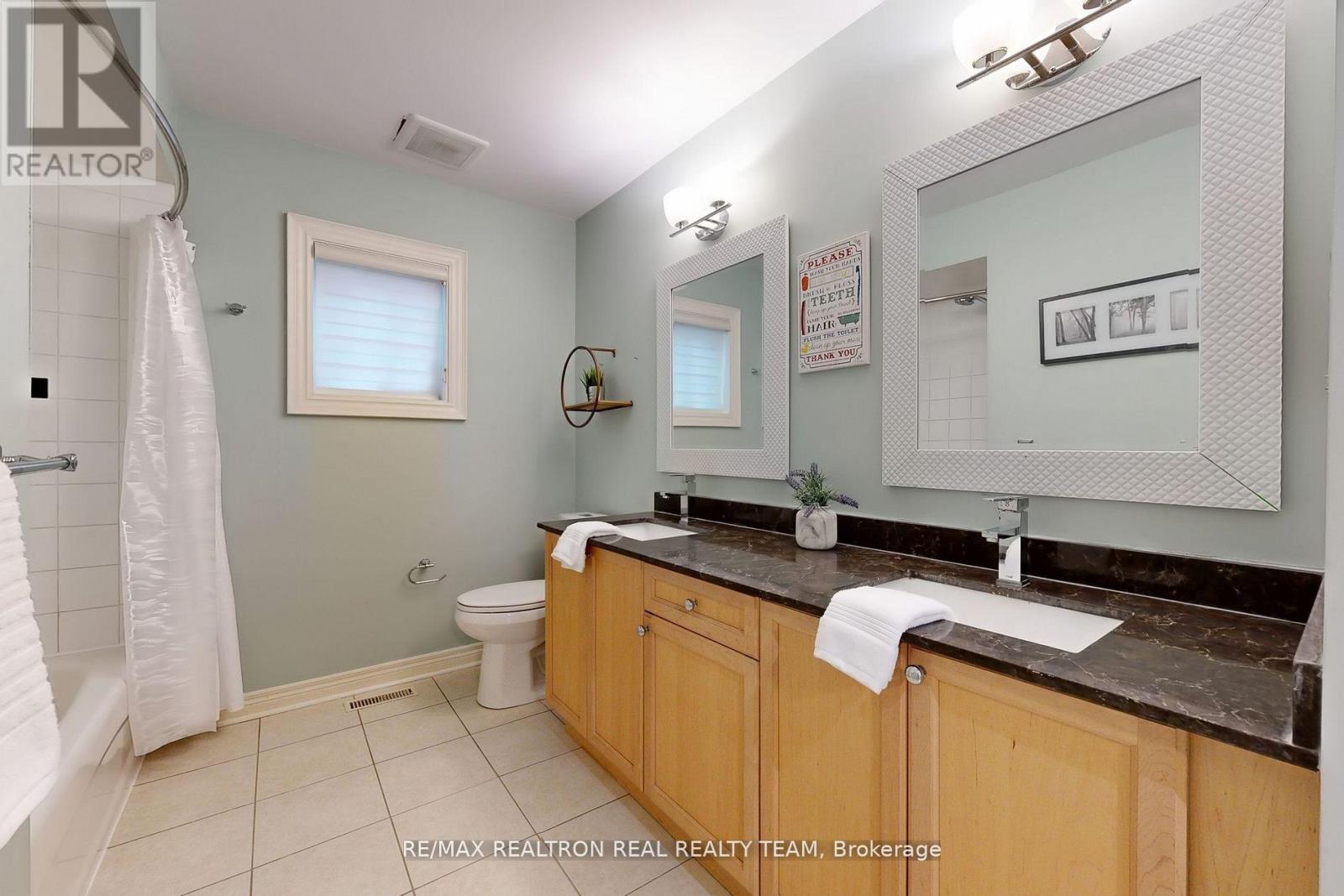 89 Cachet Boulevard, Whitby, Ontario  L1M 2E2 - Photo 32 - E12433146