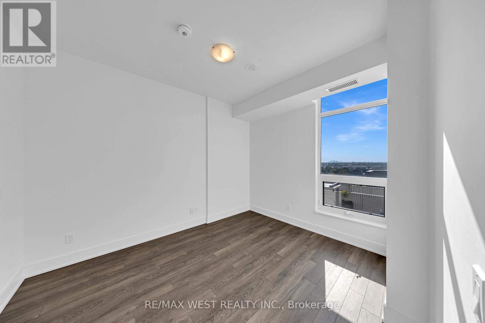 1501 - 1350 Ellesmere Road, Toronto, Ontario  M1P 2X9 - Photo 17 - E12433154