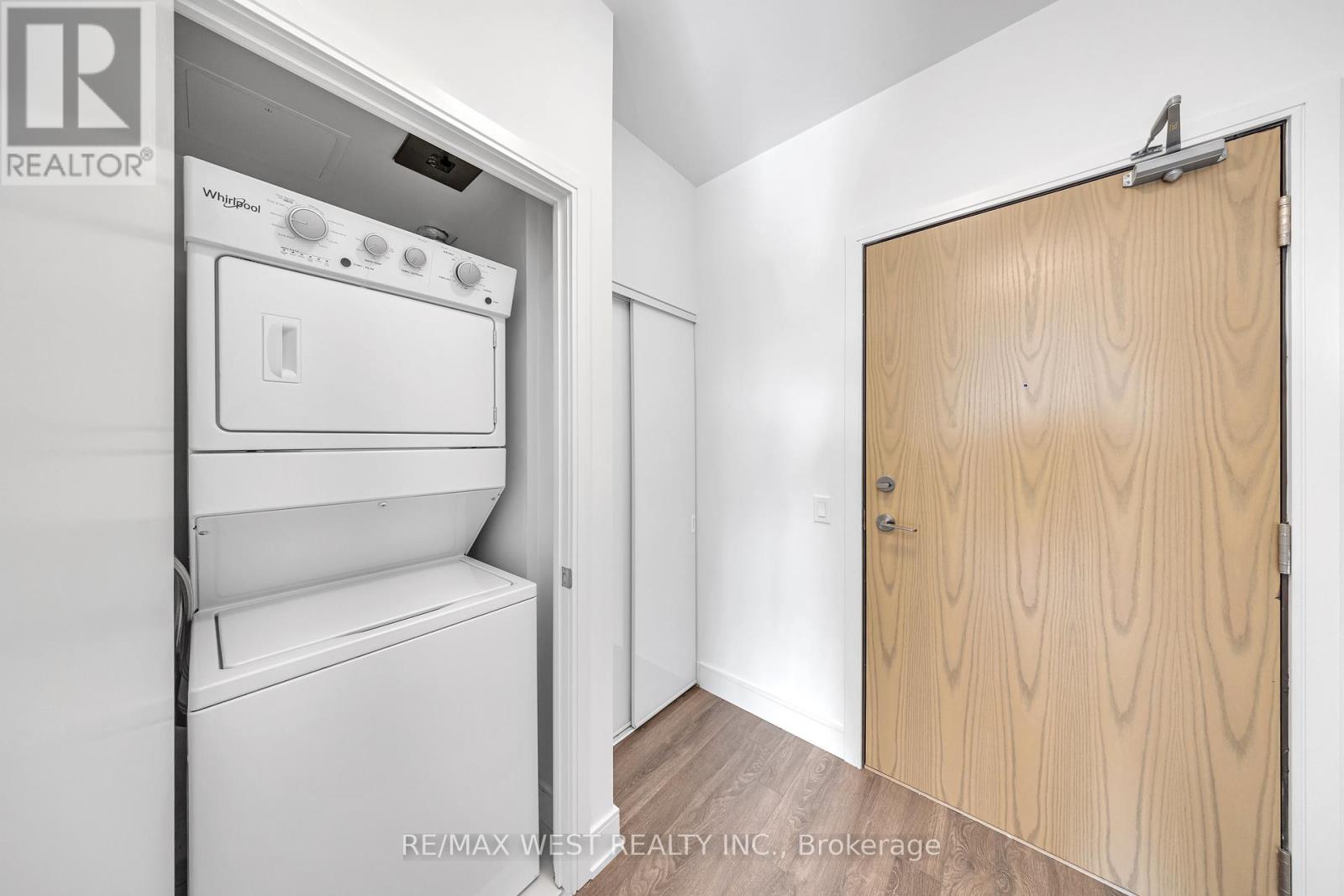1501 - 1350 Ellesmere Road, Toronto, Ontario  M1P 2X9 - Photo 4 - E12433154