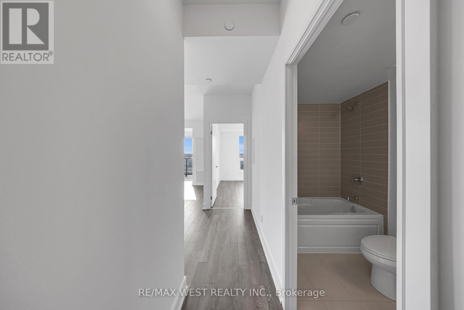 1501 - 1350 Ellesmere Road, Toronto, Ontario  M1P 2X9 - Photo 6 - E12433154