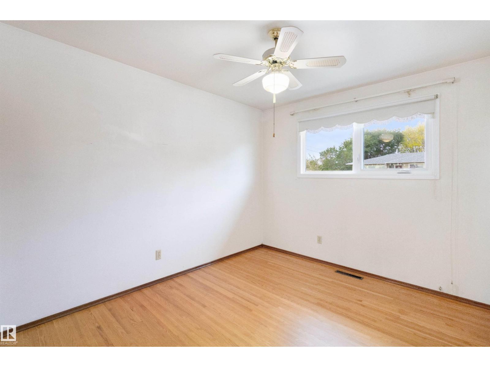 13015 81 St Nw, Edmonton, Alberta  T5C 1N3 - Photo 22 - E4460006