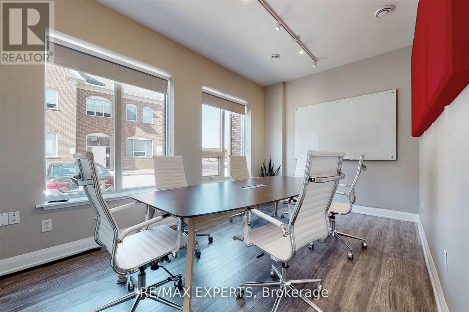 18 (1st & 2nd Floor) - 30 Wertheim Court, Richmond Hill, Ontario  L4B 1B9 - Photo 14 - N12433096