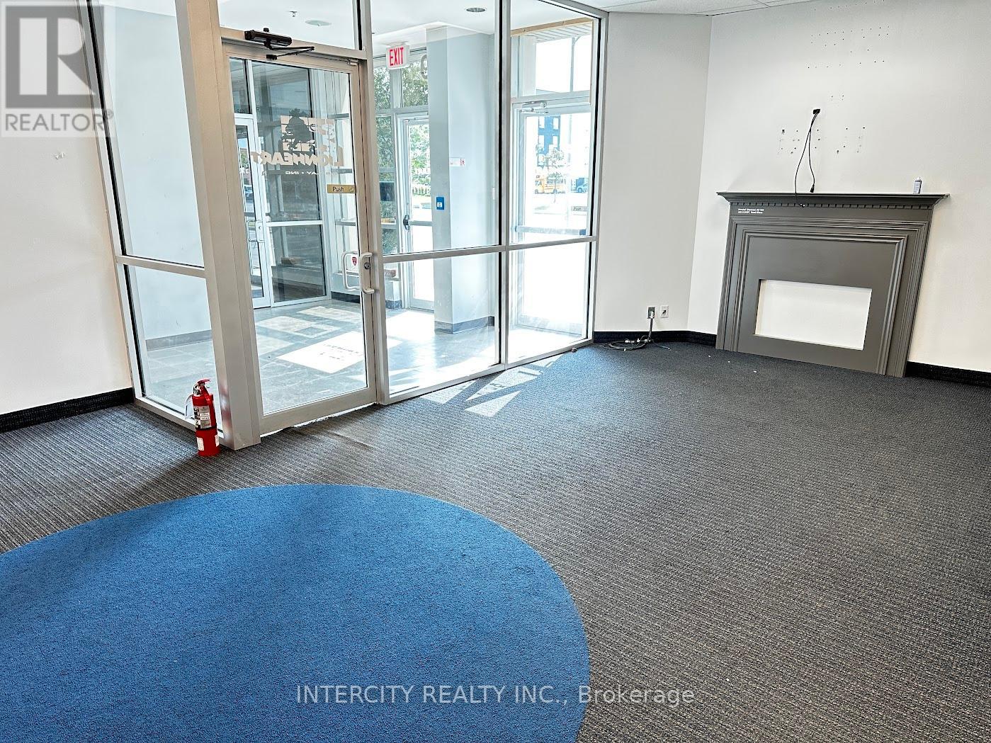 B - 99 Sante Drive, Vaughan, Ontario  L4K 3C4 - Photo 2 - N12433101