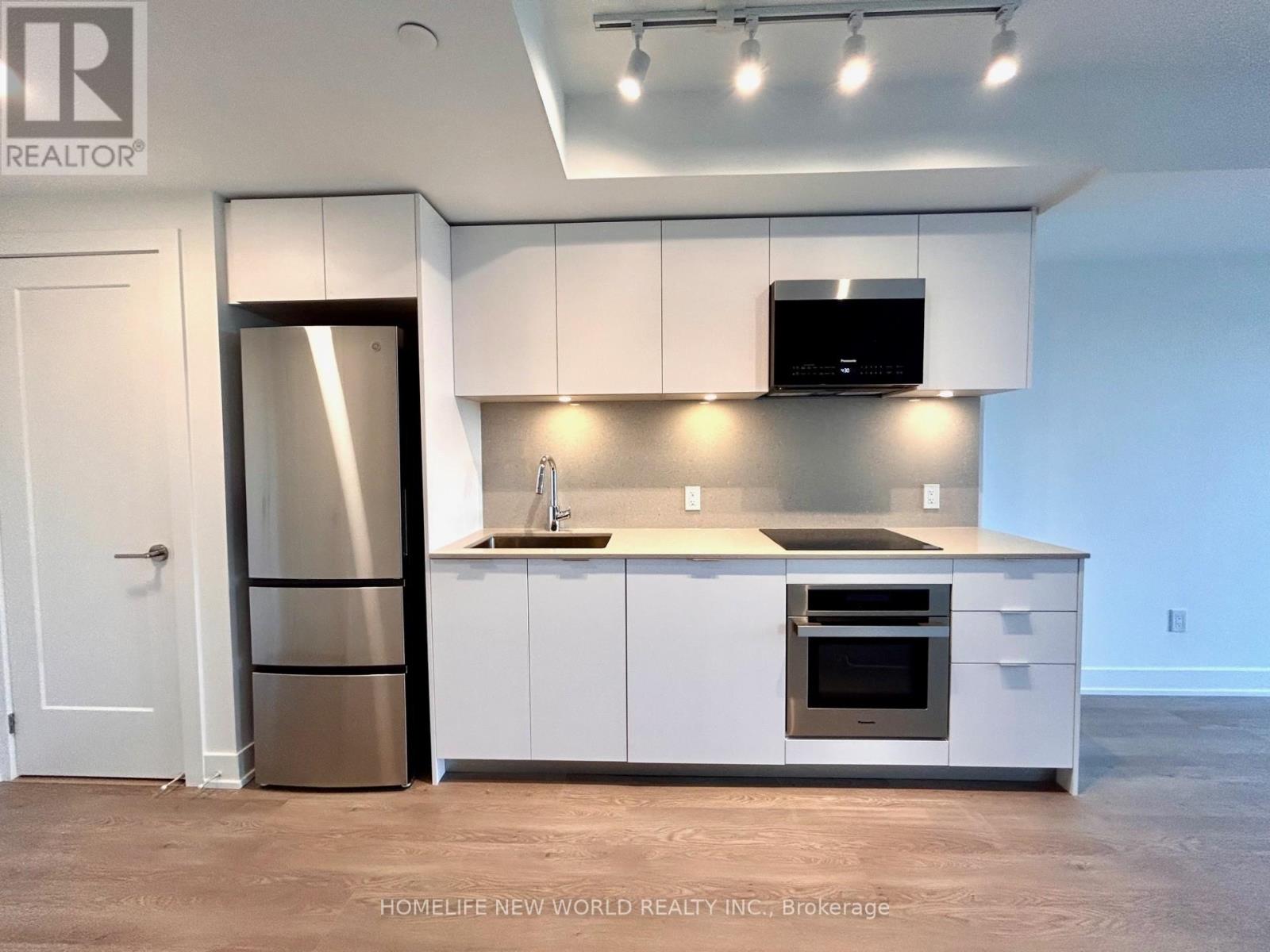 1015 - 8 Cedarland Drive, Markham, Ontario  L6G 0H4 - Photo 4 - N12433152