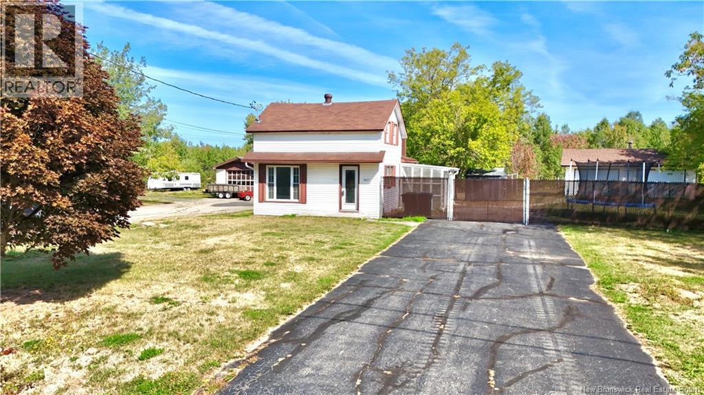 2617 Miramichi, Bathurst, New Brunswick  E2A 6K1 - Photo 1 - NB126894