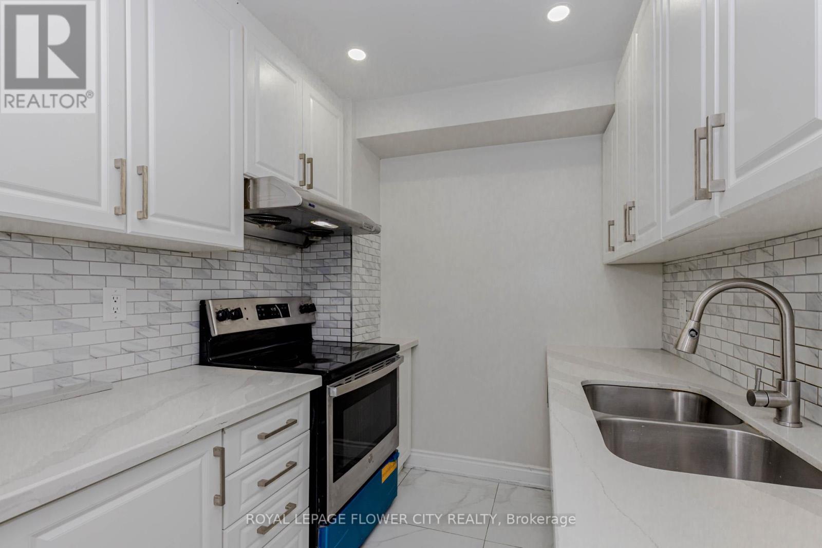 61 - 47 Franklin Court, Brampton, Ontario  L6T 3Z1 - Photo 18 - W12433080