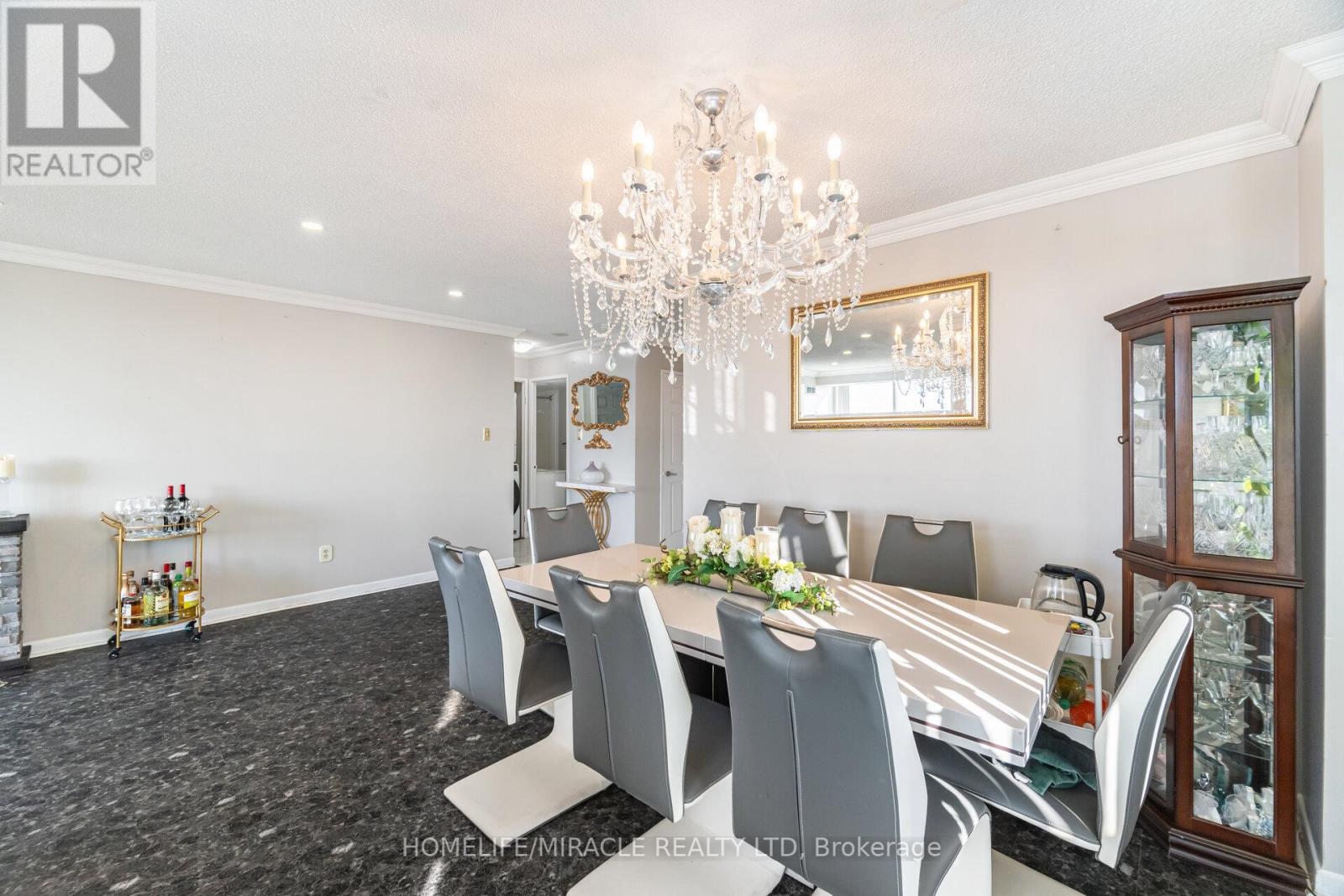 1705 - 26 Hanover Road, Brampton, Ontario  L6S 4T2 - Photo 17 - W12433084
