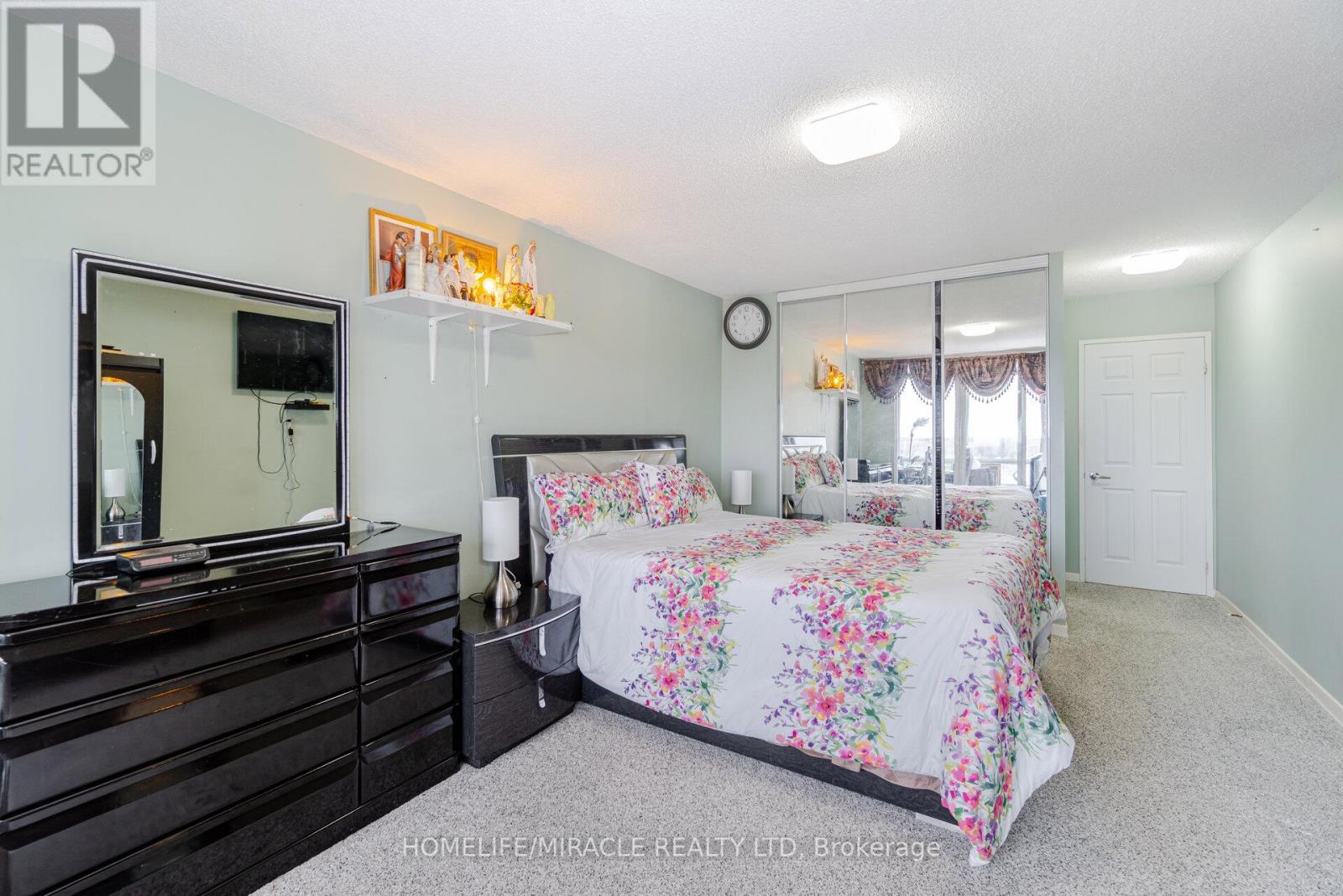 1705 - 26 Hanover Road, Brampton, Ontario  L6S 4T2 - Photo 26 - W12433084