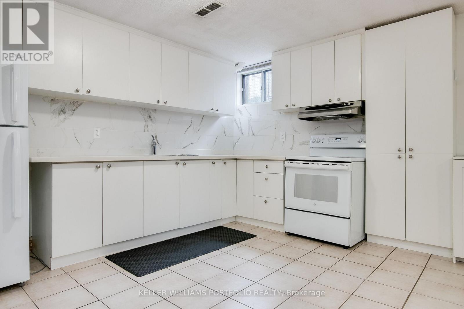 Bsmnt - 20 Montesson Street, Toronto, Ontario  M9B 1C4 - Photo 9 - W12433095