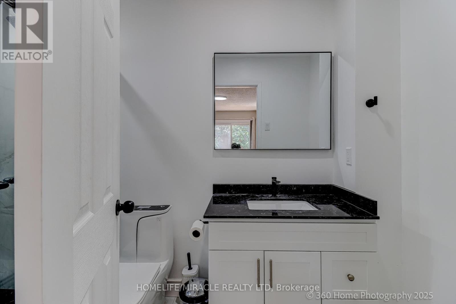 82 Goldgate Crescent, Orangeville, Ontario  L9W 4B8 - Photo 24 - W12433145
