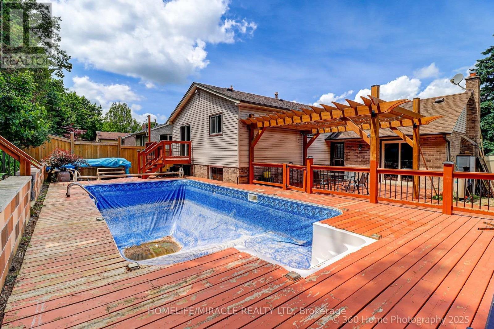 82 Goldgate Crescent, Orangeville, Ontario  L9W 4B8 - Photo 34 - W12433145