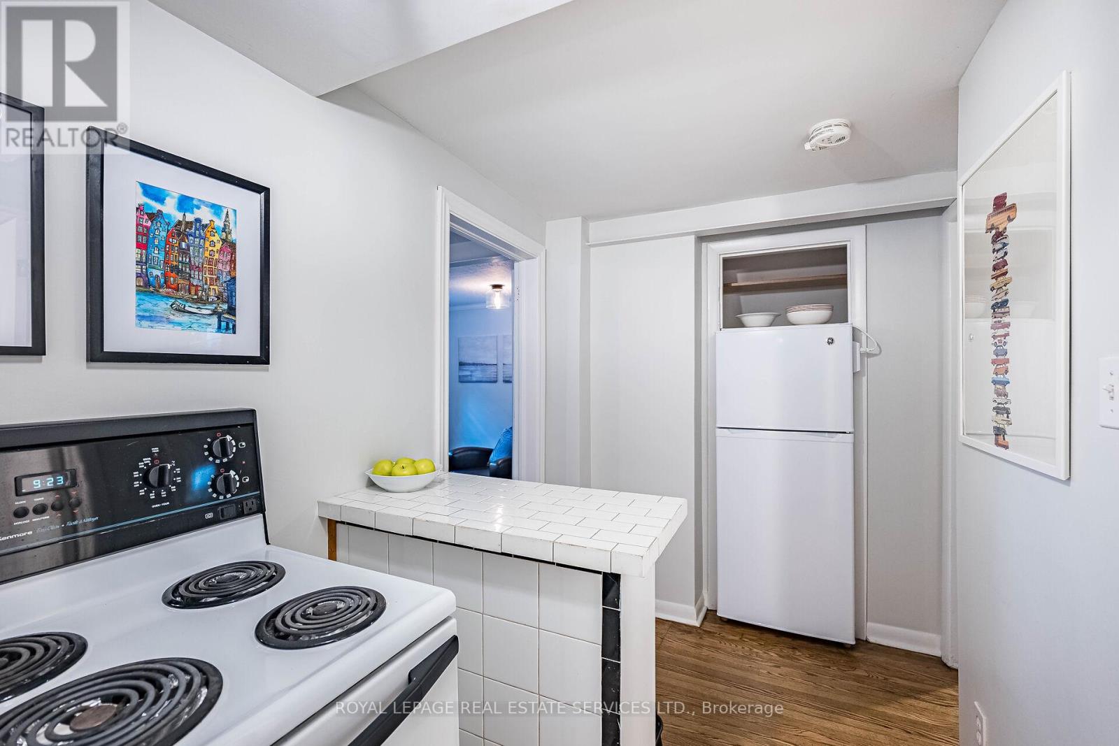 6 Twelfth Street, Toronto, Ontario  M8V 3G7 - Photo 27 - W12433164