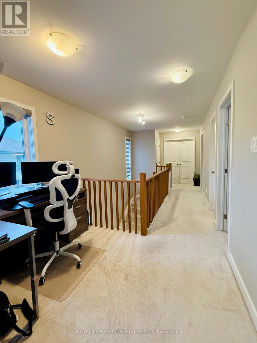 550 Borbridge Avenue, Ottawa, Ontario  K4M 0H9 - Photo 11 - X12433193