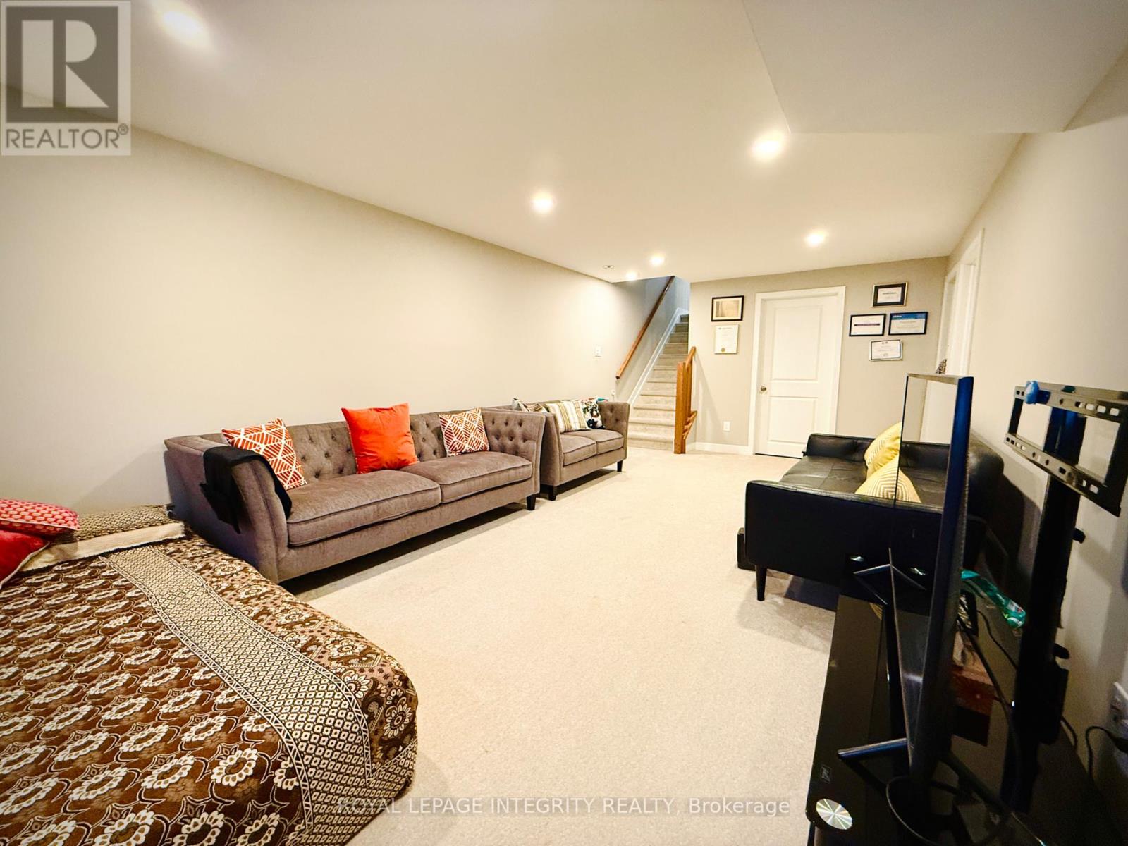 550 Borbridge Avenue, Ottawa, Ontario  K4M 0H9 - Photo 22 - X12433193