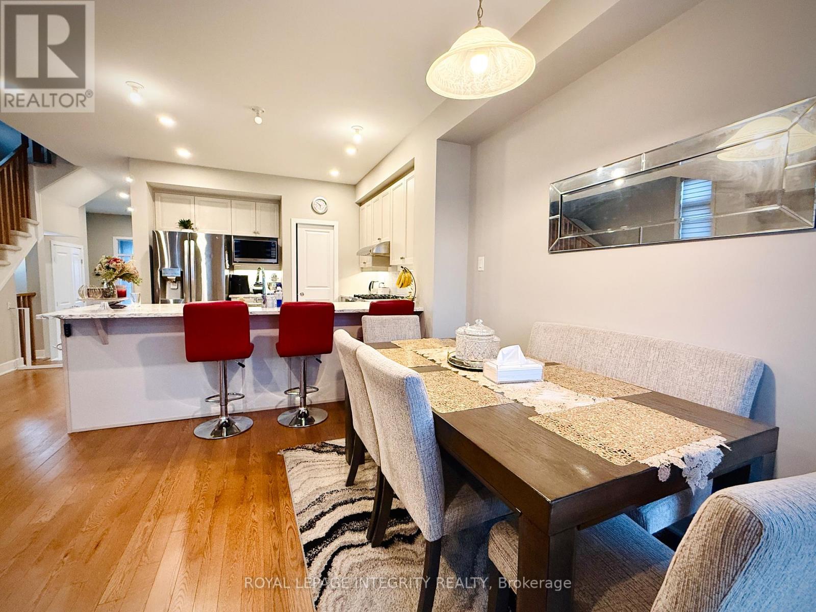 550 Borbridge Avenue, Ottawa, Ontario  K4M 0H9 - Photo 7 - X12433193