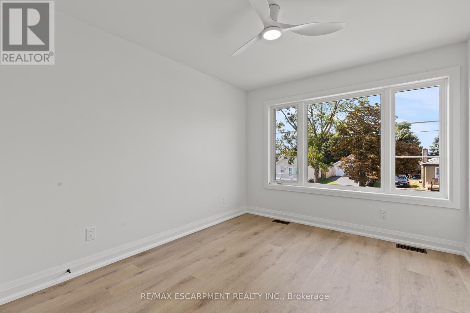 78 Knoll Street, Port Colborne, Ontario  L3K 5A6 - Photo 25 - X12433179