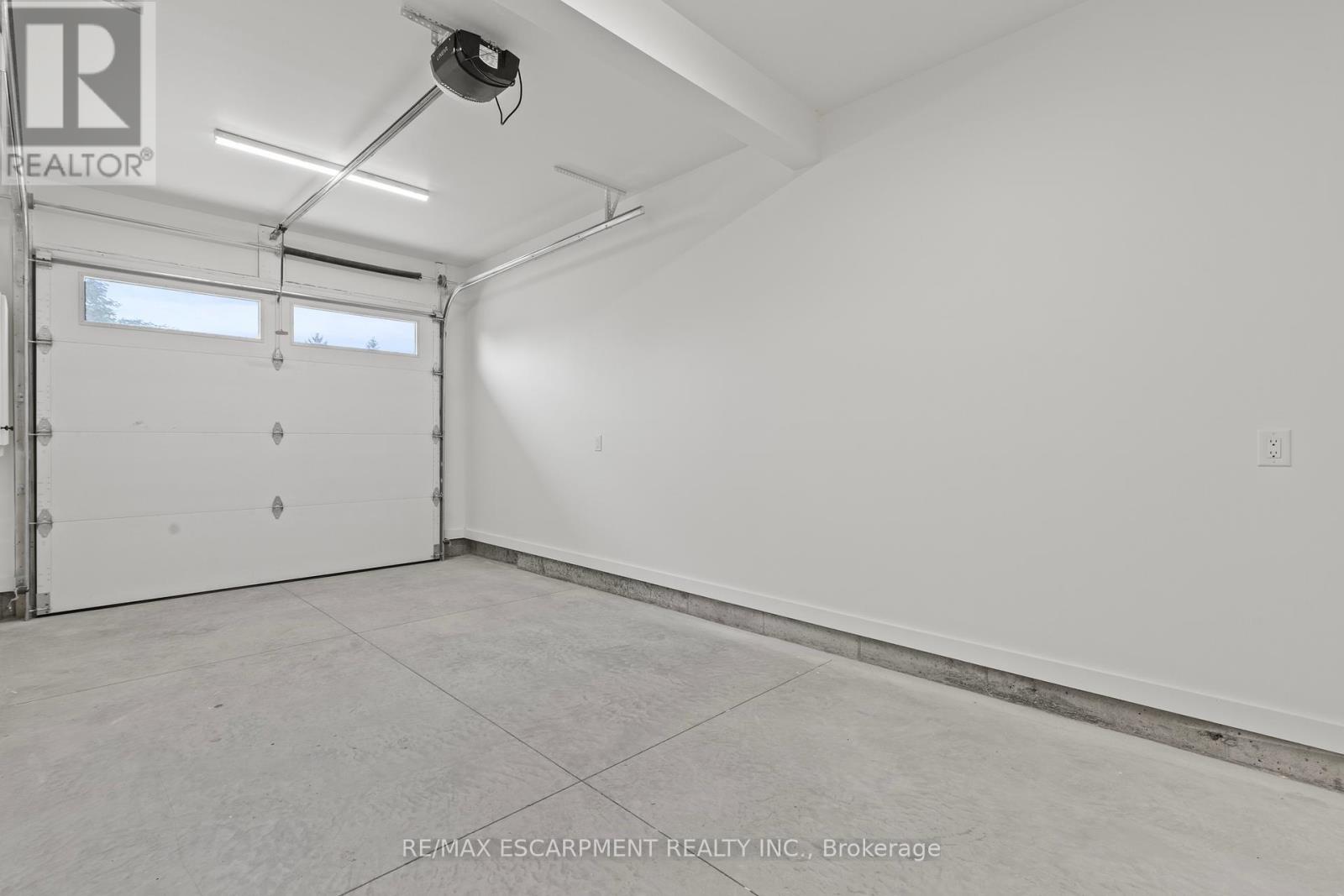 78 Knoll Street, Port Colborne, Ontario  L3K 5A6 - Photo 33 - X12433179