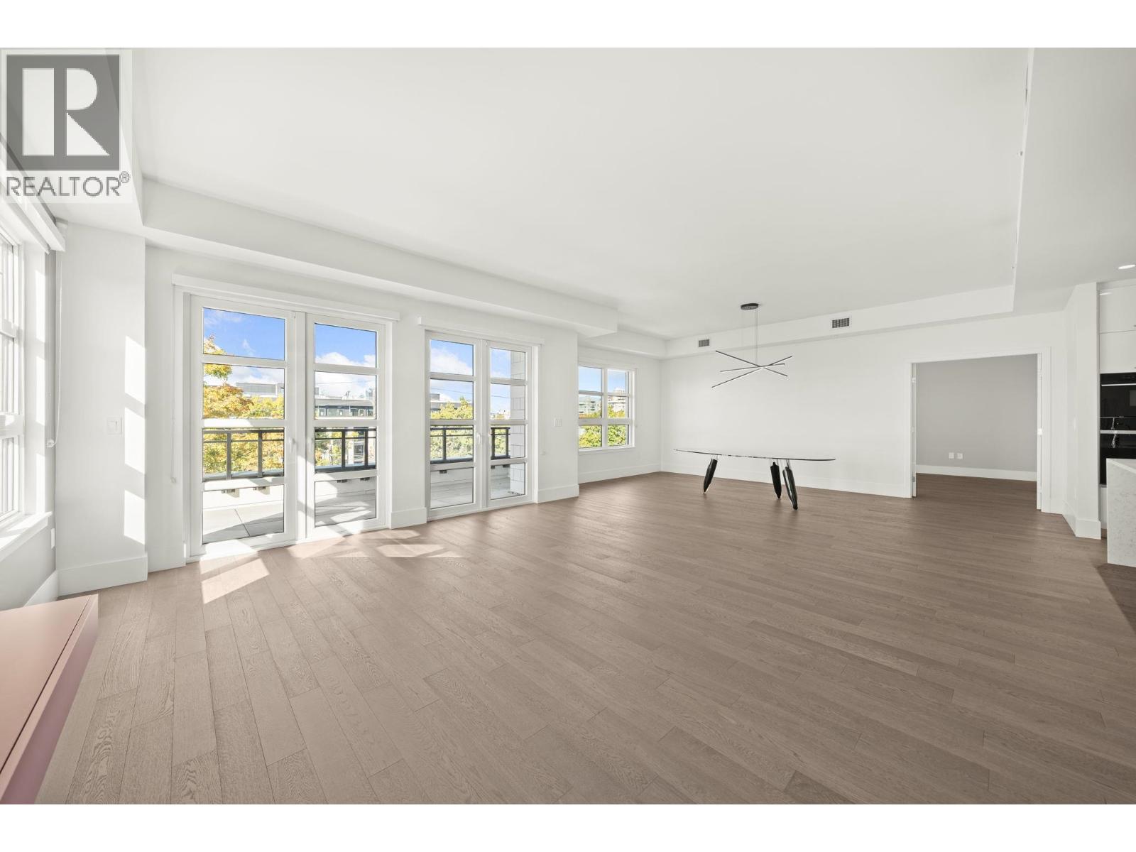 504 6168 East Boulevard, Vancouver, British Columbia  V6M 3V6 - Photo 2 - R3053346