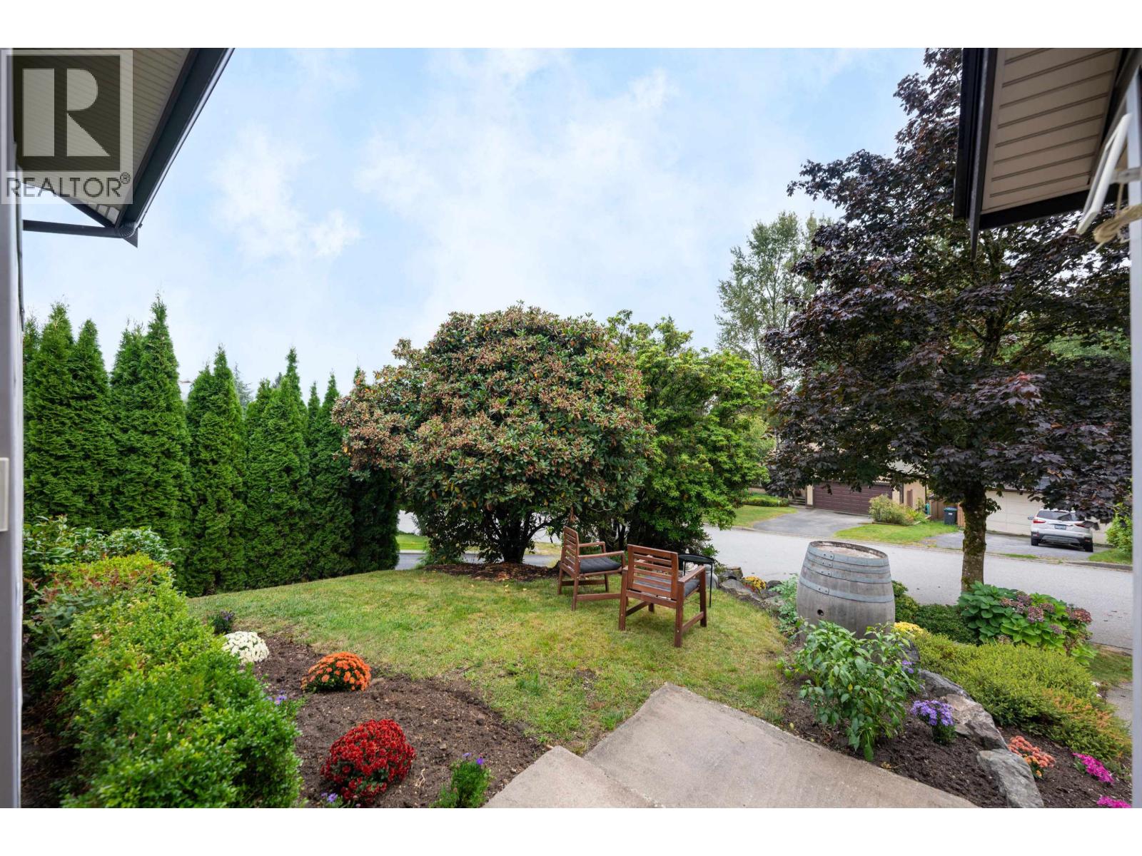 1005 Alpine Place, Port Moody, British Columbia  V3H 3Y5 - Photo 3 - R3053336