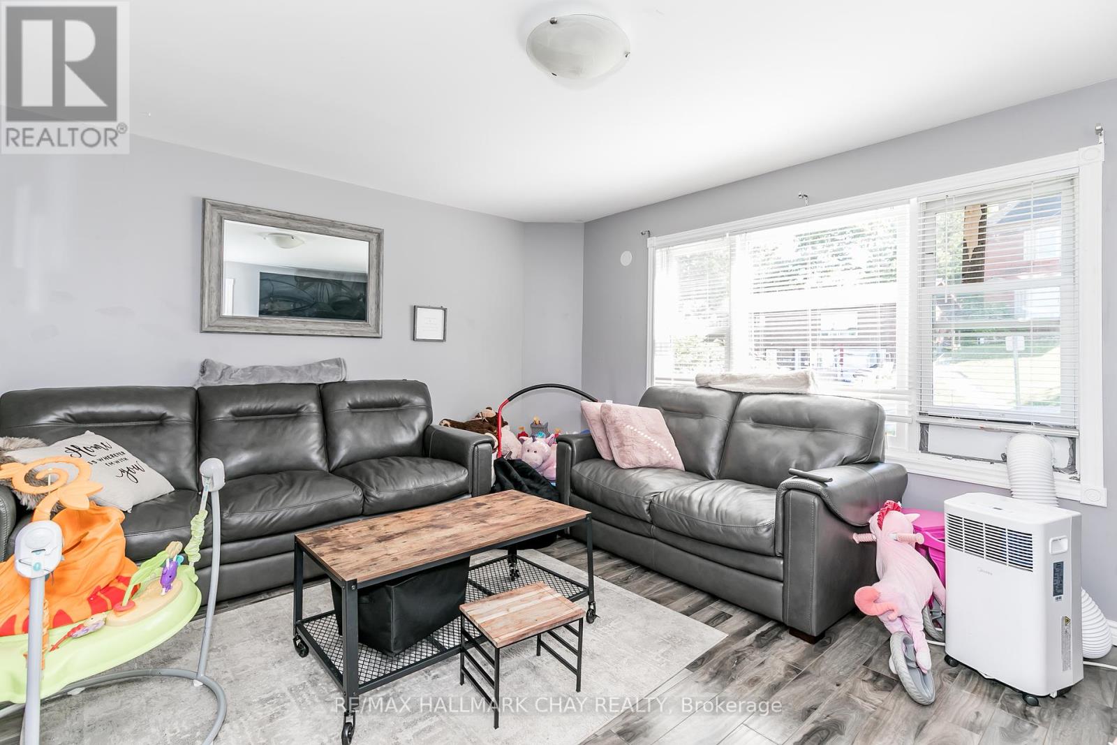 226 Queen Street, Midland, Ontario  L4R 3H1 - Photo 7 - S12280489