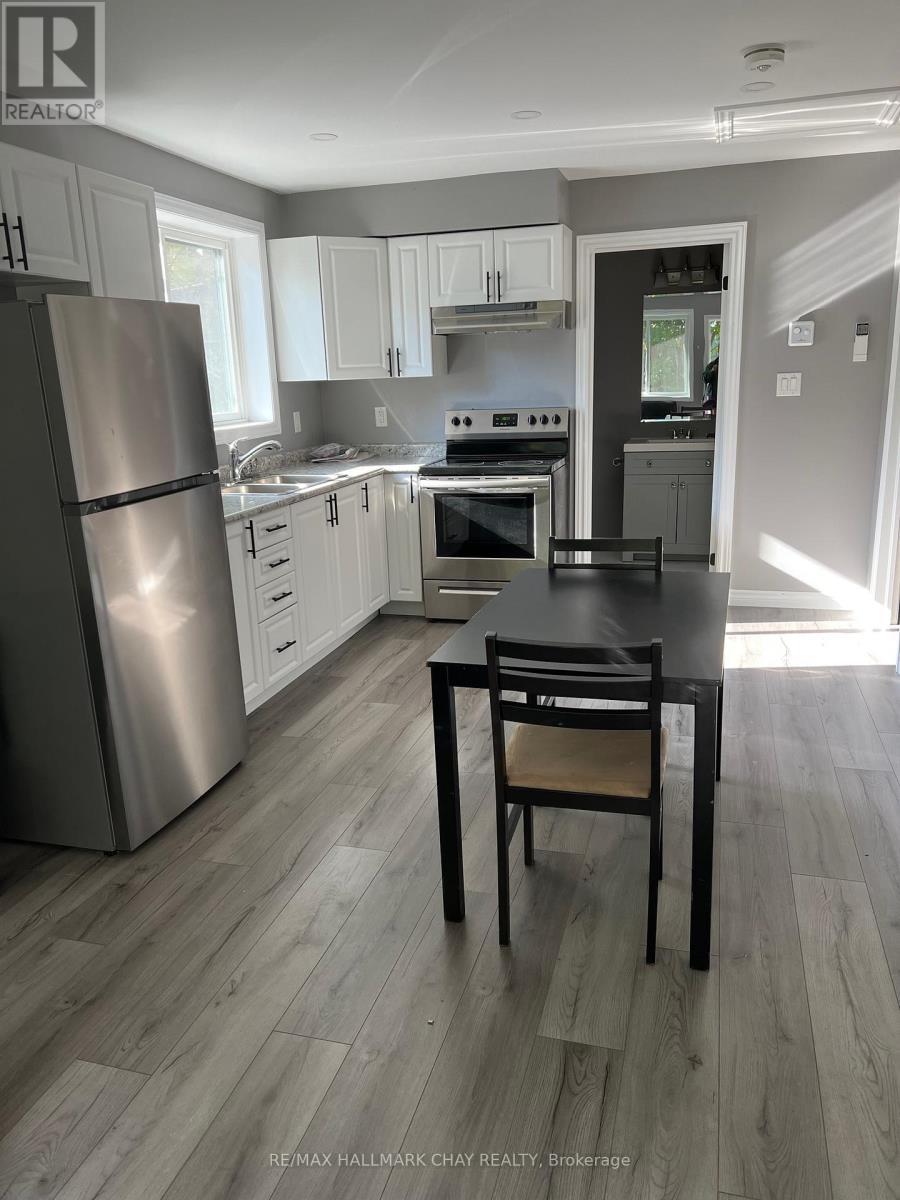 1-4 - 58 Penetang Street, Barrie, Ontario  L4M 1V6 - Photo 13 - S12132191