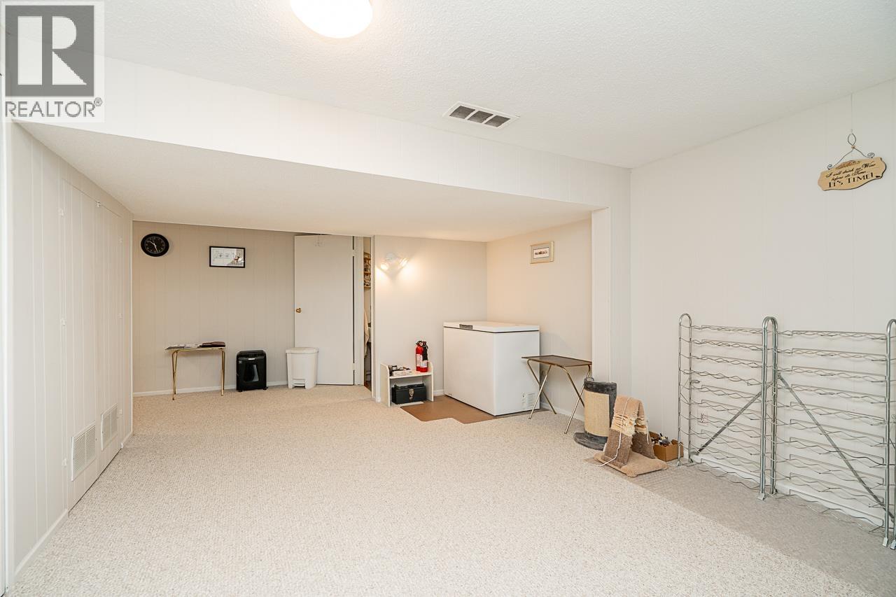3799 Garden Grove Drive, Burnaby, British Columbia  V5G 4A5 - Photo 25 - R3053269