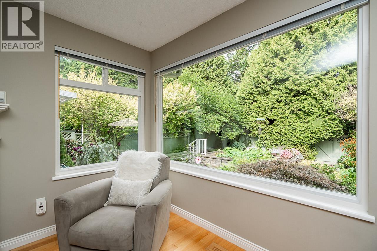 3799 Garden Grove Drive, Burnaby, British Columbia  V5G 4A5 - Photo 14 - R3053269