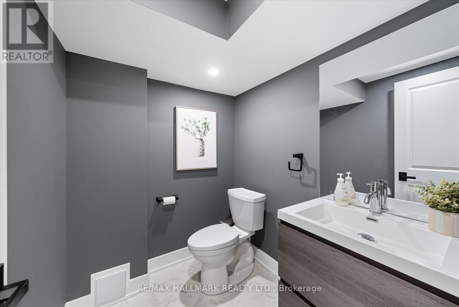 11 Avondale Crescent, Markham, Ontario  L3P 2J9 - Photo 40 - N12432590