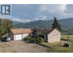 6958 Buchanan Road, coldstream, British Columbia