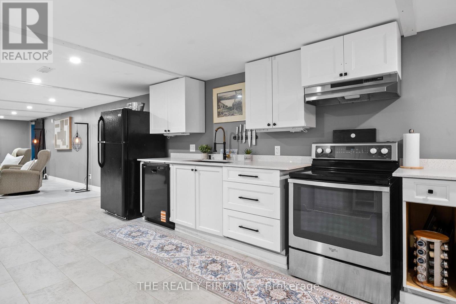 6898 Sunset Road, Central Elgin, Ontario  N6H 1L7 - Photo 27 - X12433251