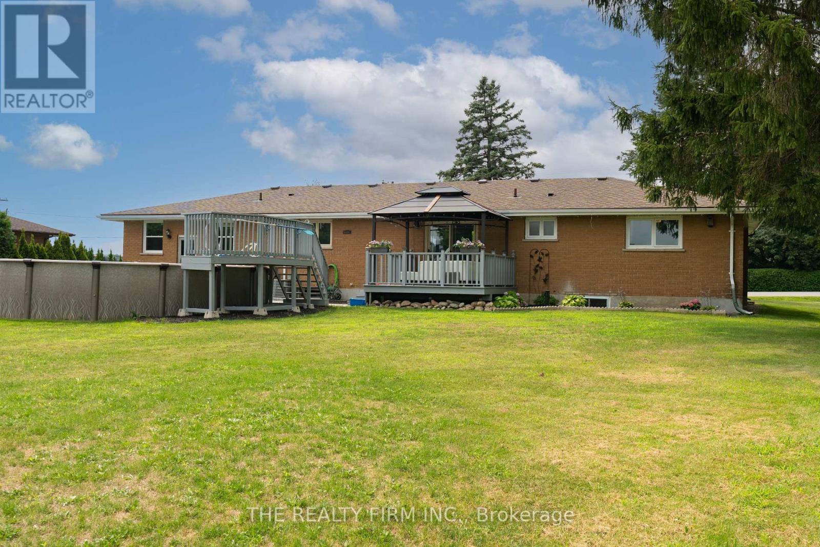 6898 Sunset Road, Central Elgin, Ontario  N6H 1L7 - Photo 39 - X12433251