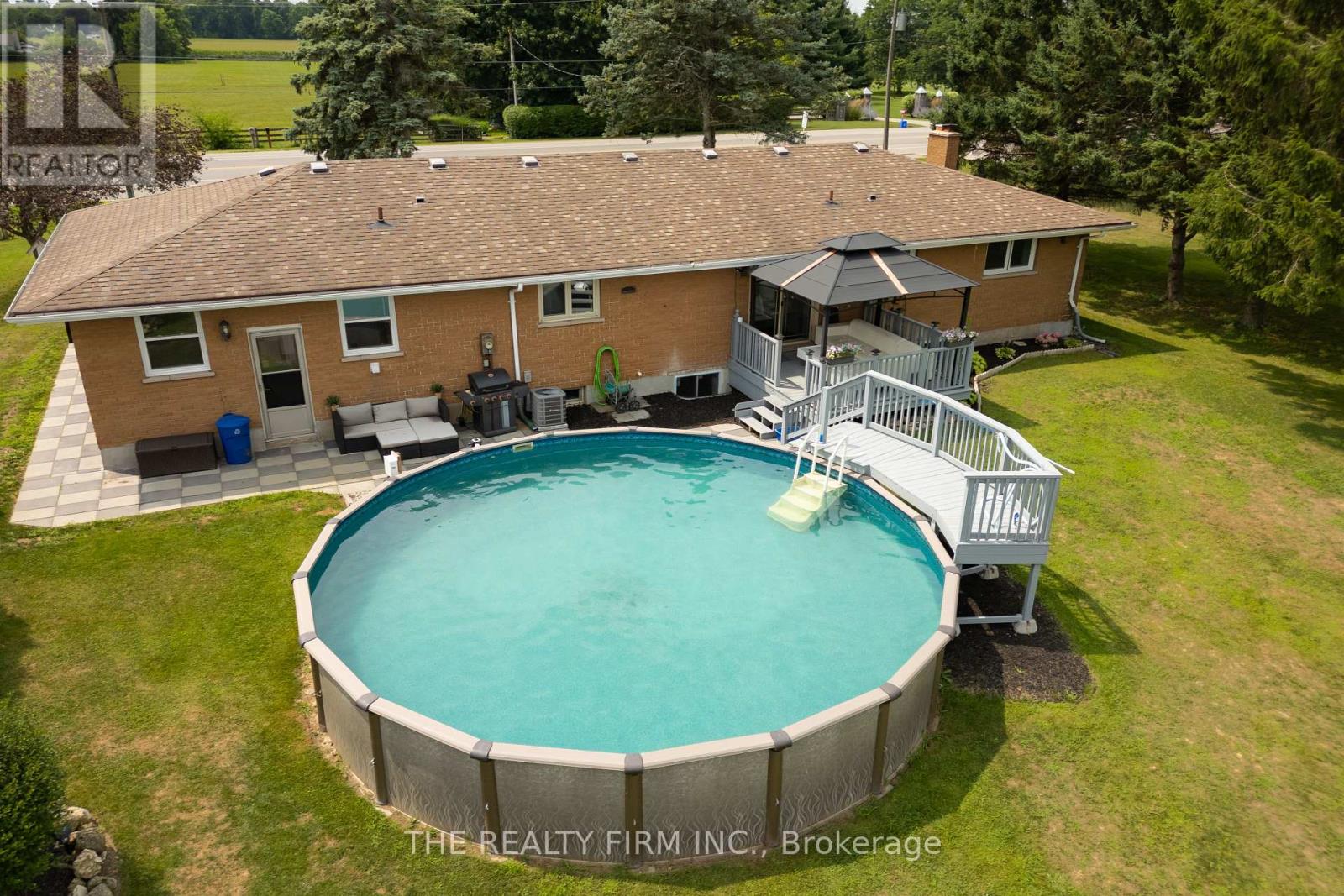 6898 Sunset Road, Central Elgin, Ontario  N6H 1L7 - Photo 43 - X12433251