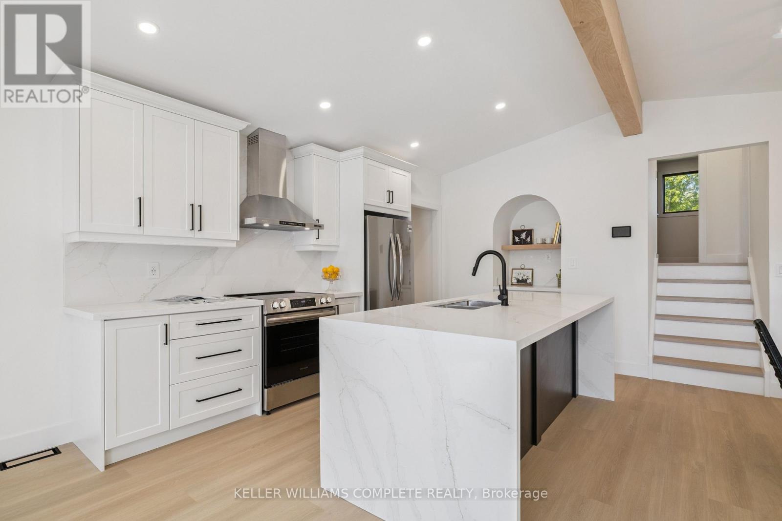 71 Jarrow Road, St. Catharines, Ontario  L2M 1B7 - Photo 10 - X12412295