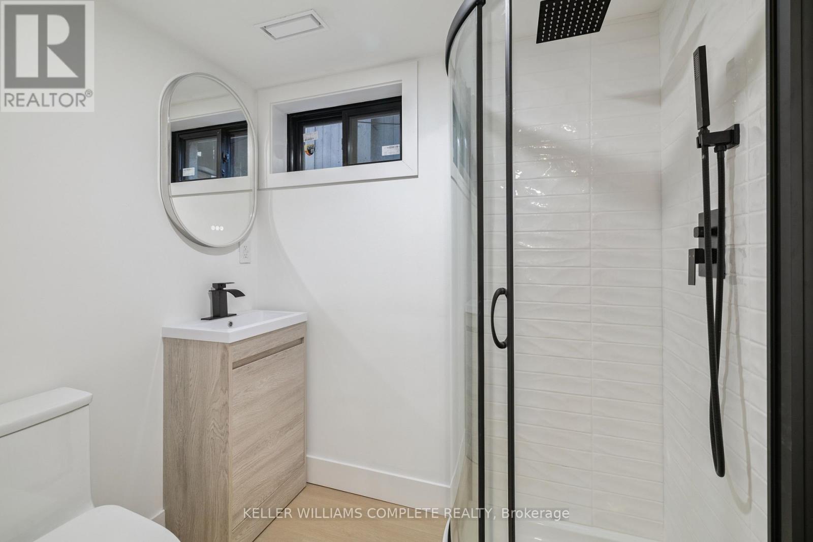 71 Jarrow Road, St. Catharines, Ontario  L2M 1B7 - Photo 27 - X12412295