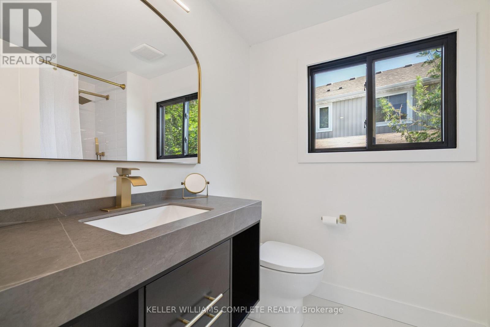 71 Jarrow Road, St. Catharines, Ontario  L2M 1B7 - Photo 18 - X12412295