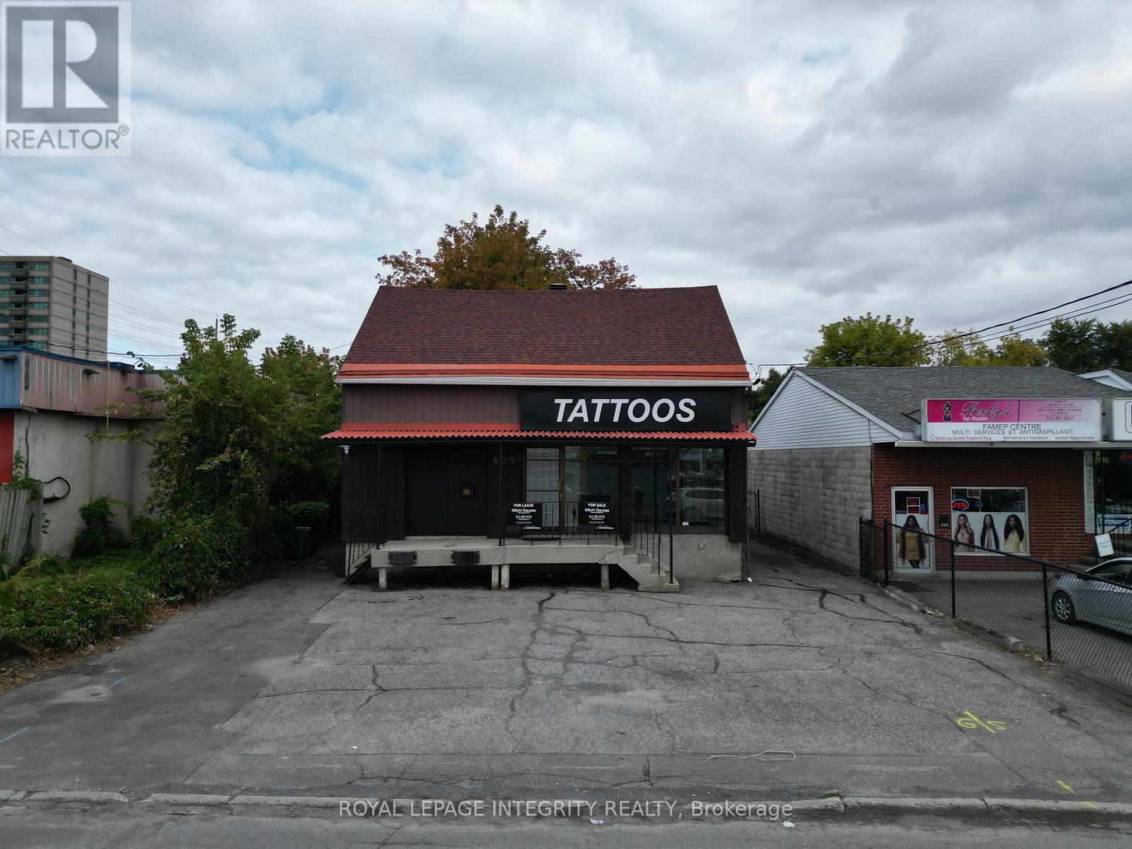 605 CENTER STREET, Ottawa, Ontario